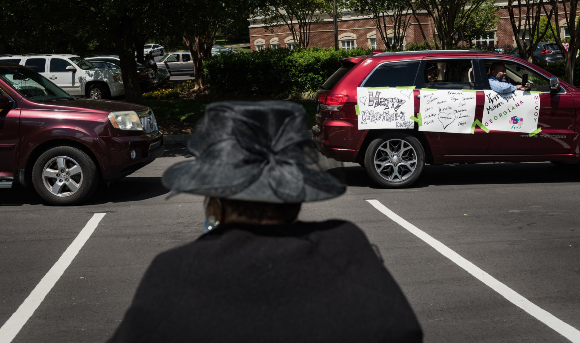 Forest Heights Senior Living Parade during COVID19